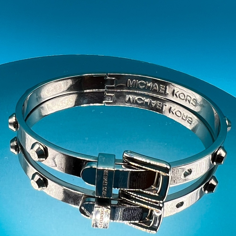Preowned Michael Kors metal studded buckle bracelet